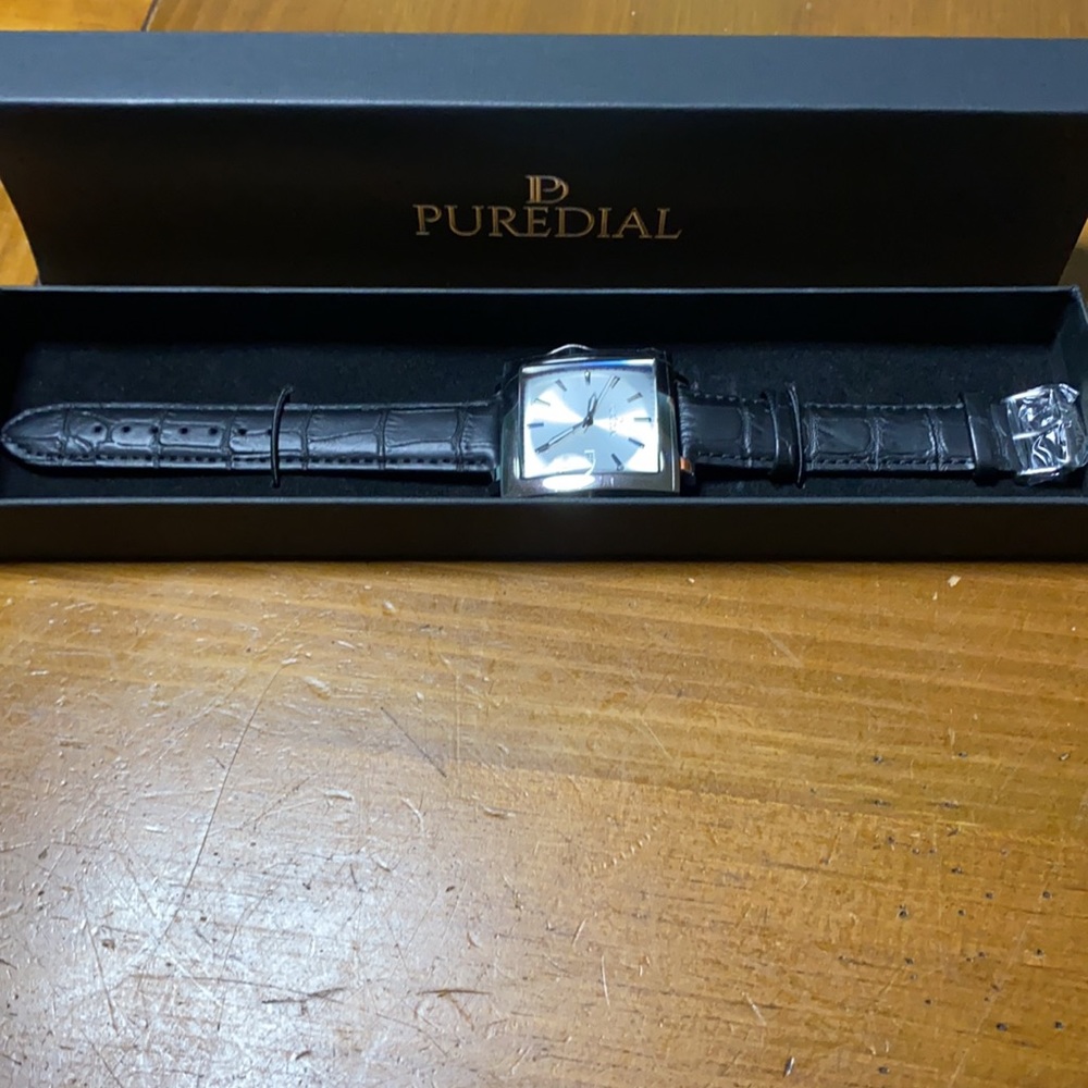 PureDial Square Legacy Men’s watch